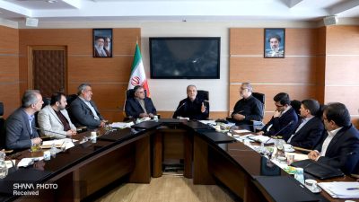 رئیس‌جمهوری در نشستی تخصصی با وزیر، معاونان و مدیران ارشد وزارت نفت:  تلاش‌های شبانه‌روزی کارکنان صنعت نفت شایسته قدردانی است