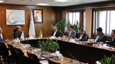 تاکید مدیرعامل بانک تجارت به ادامه حمایت از هلدینگ خلیج فارس