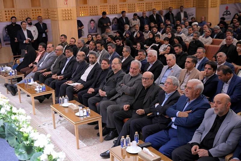 آیین گرامیداشت شهدای صنعت پتروشیمی با حضور خانواده های شهدا در تهران برگزار شد + تصاویر