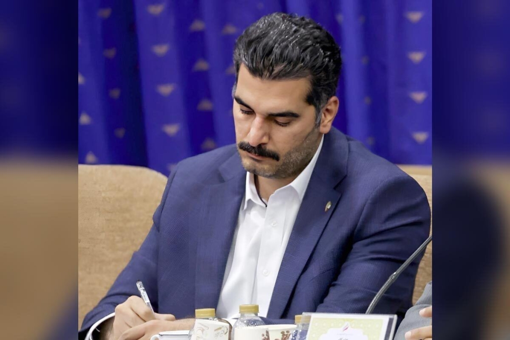 شایعه اخراج کارکنان فولاد مبارکه تکذیب شد