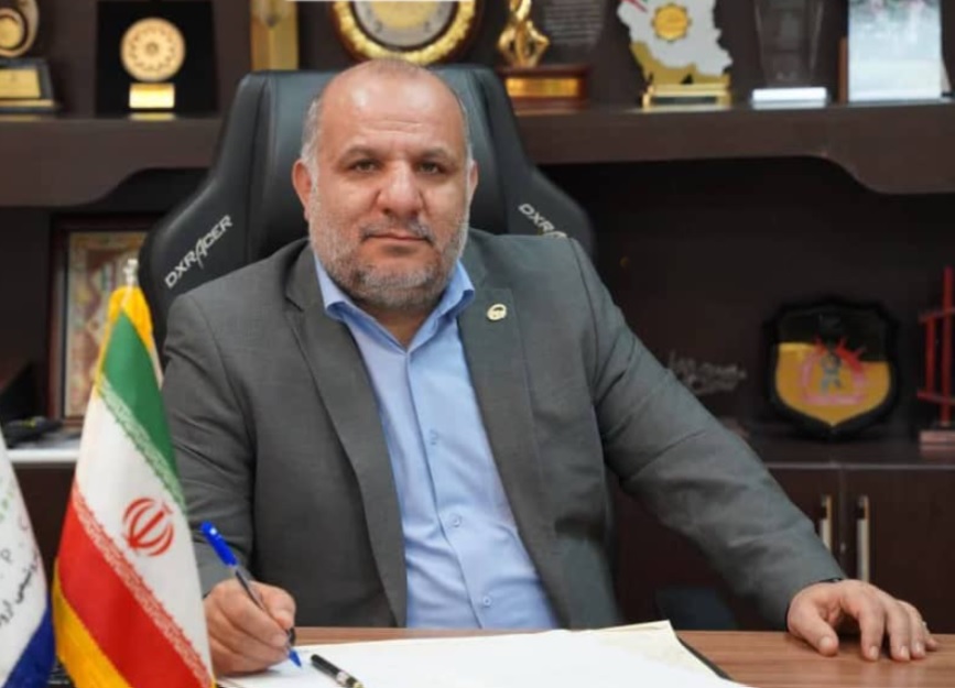 محمدرضا کریمی، مدیرعامل سابق پتروشیمی اروند، سکان هدایت کارخانه آب نیرو بندر امام را بر عهده گرفت