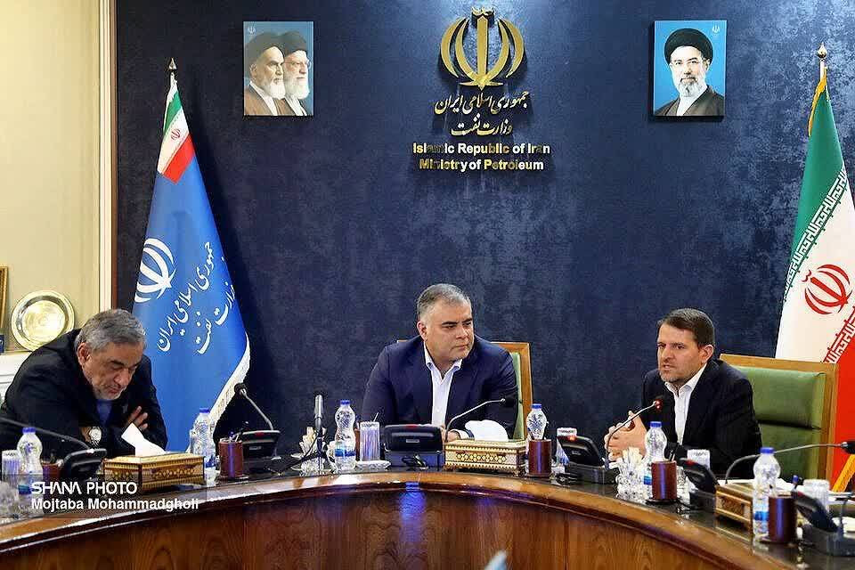 با تودیع عباس زاده از NPC؛ شاکری سرپرست جدید شرکت ملی صنایع پتروشیمی شد