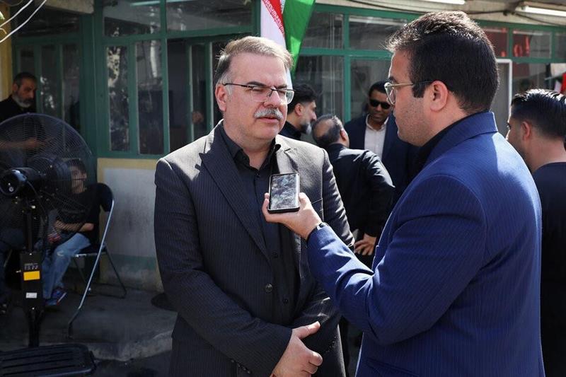 سرپرست شرکت ملی صنایع پتروشیمی تأکید کرد: همراهی همیشگی کارکنان صنعت نفت با مردم