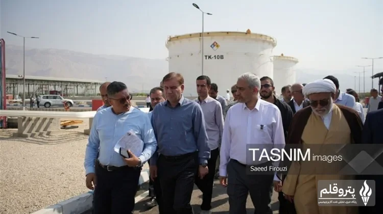 بازدید وزیر اقتصاد از پالایشگاه سرمایه‌گذاری خارجی با تولید روزانه یک میلیون لیتر بنزین در عسلویه