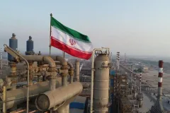افزایش ۲۳۰ هزار بشکه‌ای تولید نفت ایران در کارنامه دوساله دولت چهاردهم
