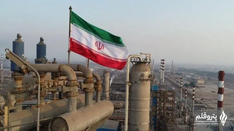 افزایش ۲۳۰ هزار بشکه‌ای تولید نفت ایران در کارنامه دوساله دولت چهاردهم