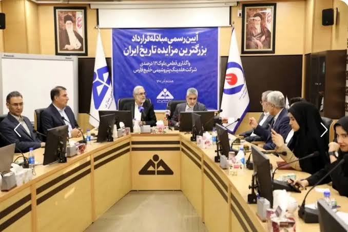 دفاع قربانزاده از واگذاری ۱۲ درصد هلدینگ خلیج فارس