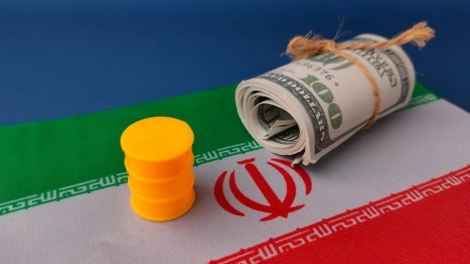 حساب شهریور ایران از دلار نفتی پر شد؛ درآمد نفتی از ۲.۵ میلیارد دلار گذشت