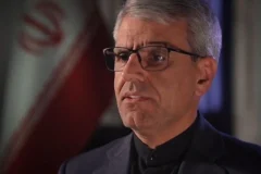 بقائی: حضور نظامی در تنگه هرمز پیامدهای جدی برای کره جنوبی دارد