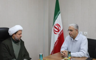 دیدار مدیرعامل مخازن سبز پتروشیمی عسلویه با امام جمعه شهرستان